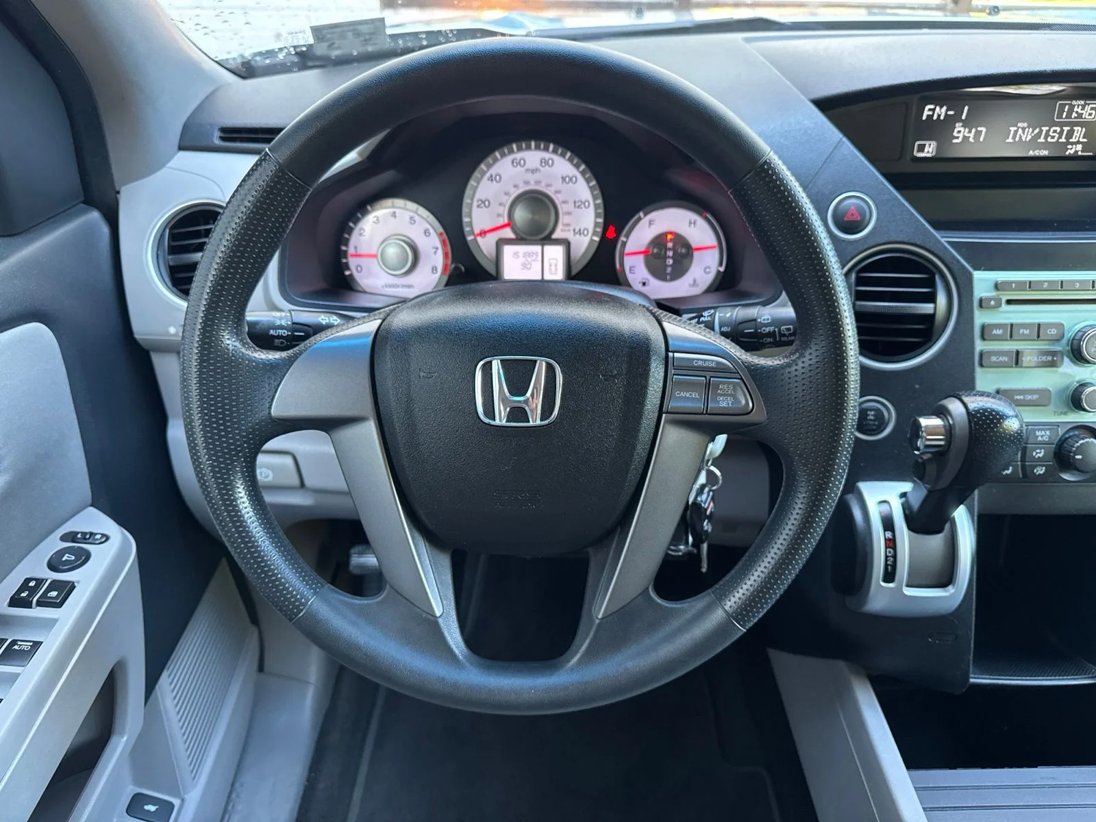 Used 2010 Silver Honda LX image 16