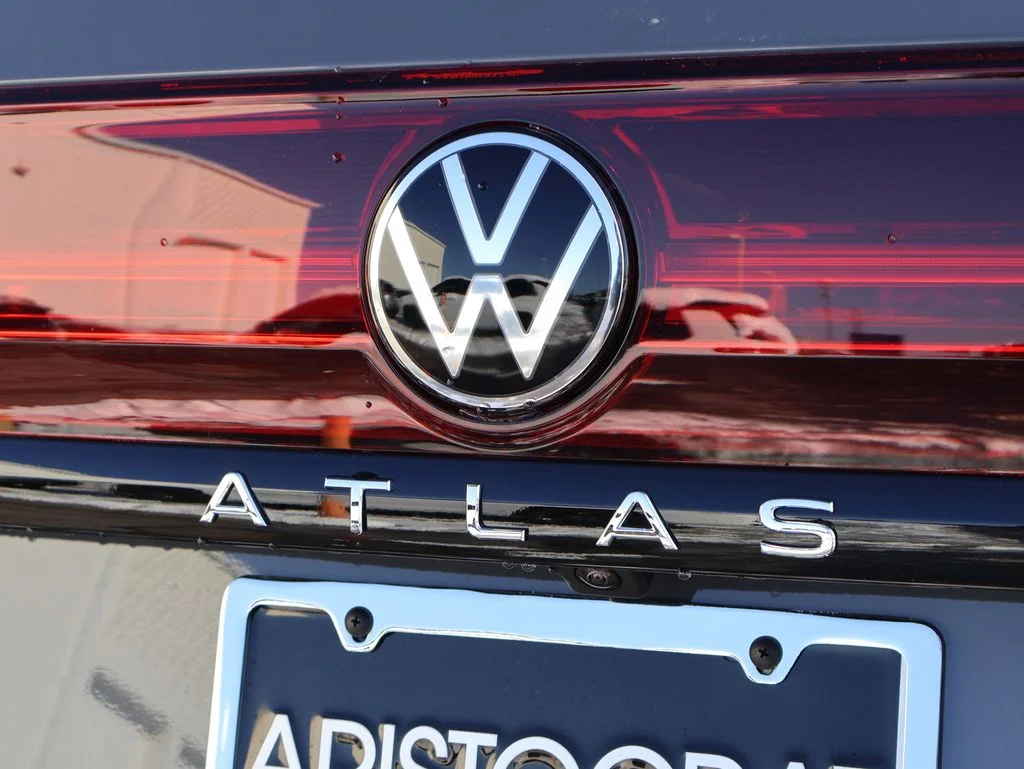 New 2026 Gray Volkswagen 2.0T Peak Edition image 36
