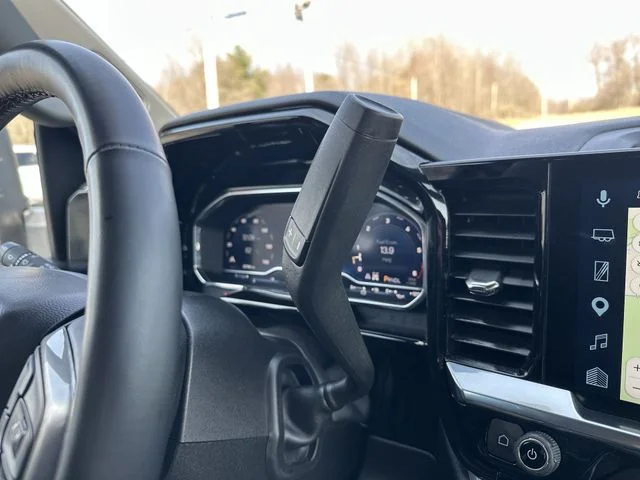 Used 2025 White Chevrolet LT image 23