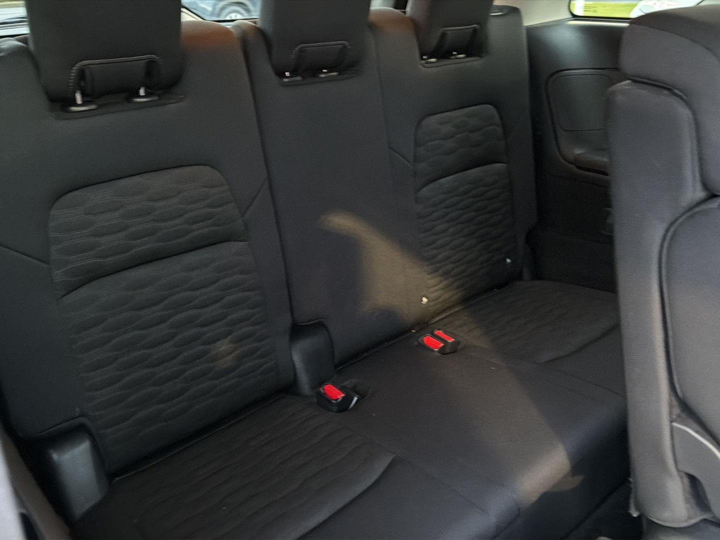 2025 Nissan Pathfinder SV - Photo 13