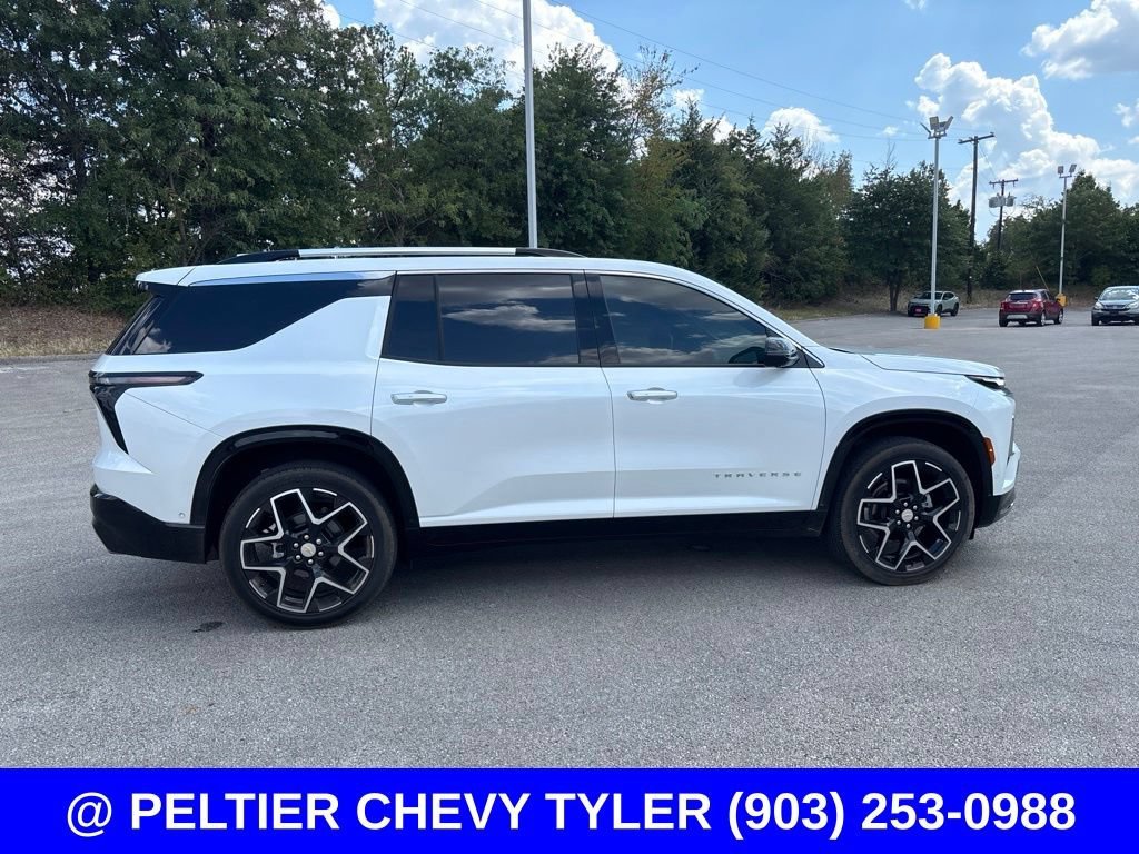 Used 2025 Iridescent Pearl Tricoat Chevrolet High Country image 8