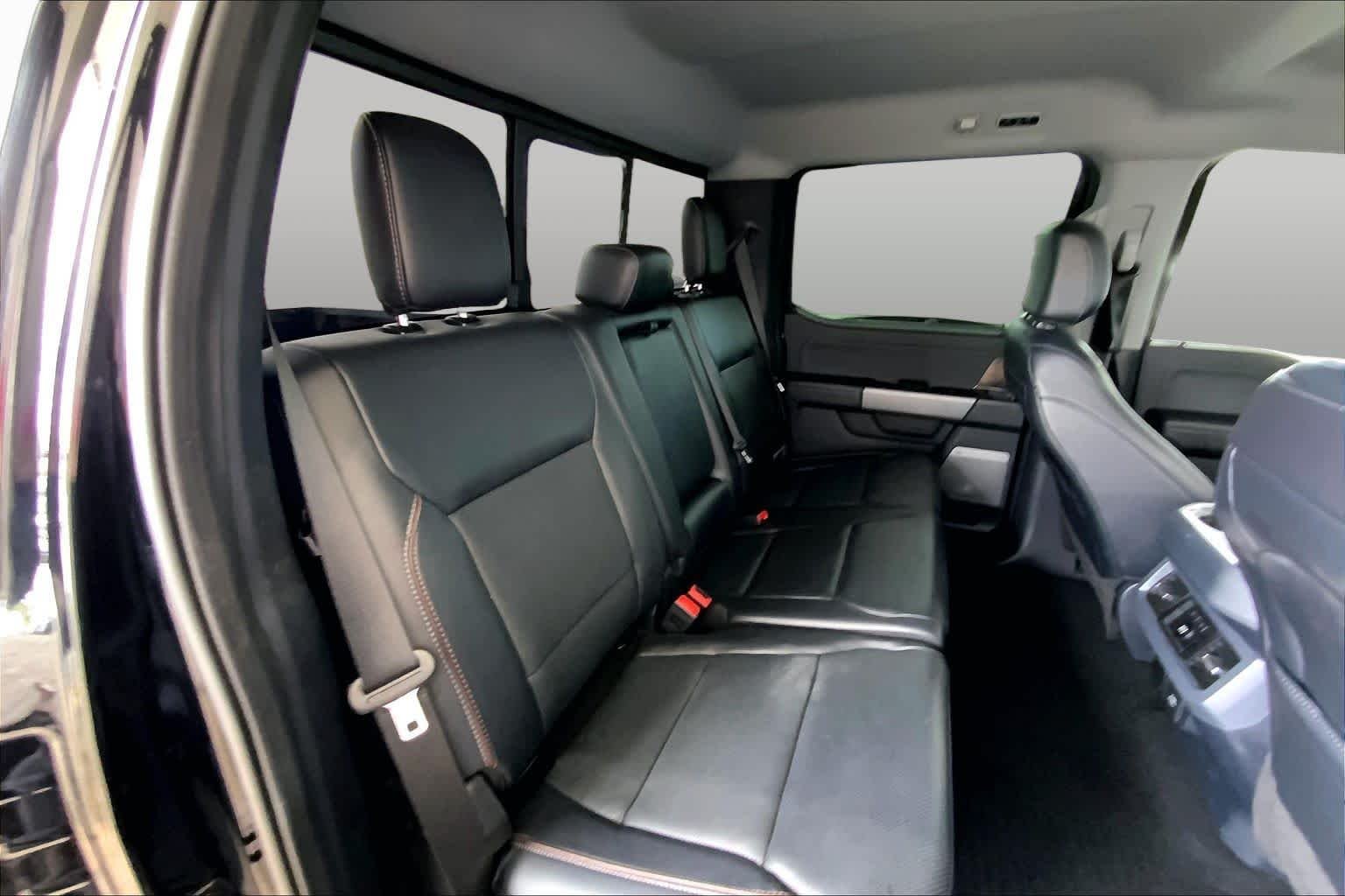 Used 2024 Agate Black Ford LARIAT image 19