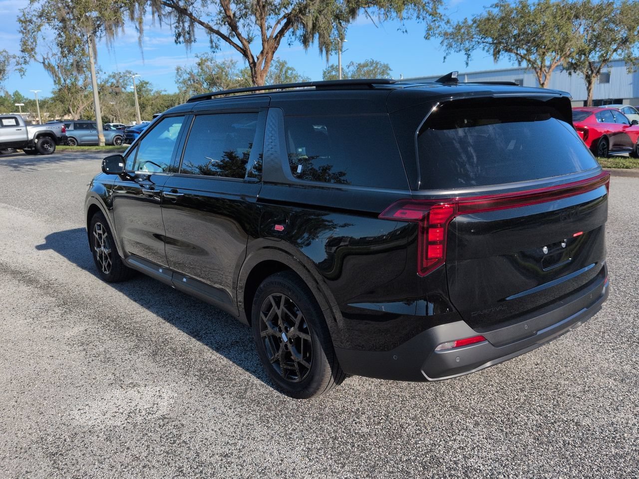 New 2027 Aurora Black Pearl Kia SX image 7