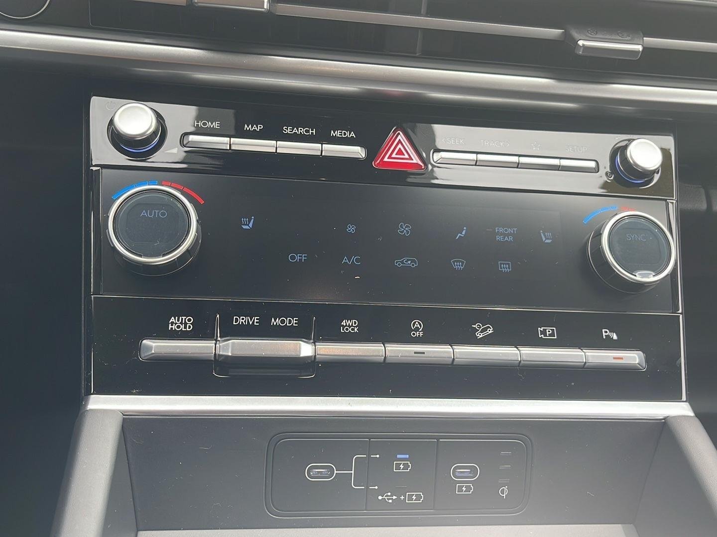 New 2026 Shimmering Silver Hyundai SEL AWD image 28