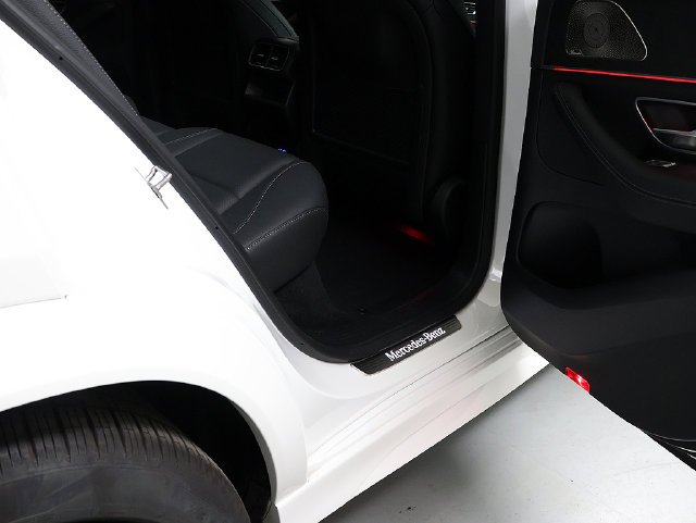 Certified Used 2026 Polar White Mercedes-Benz GLE 350 image 35