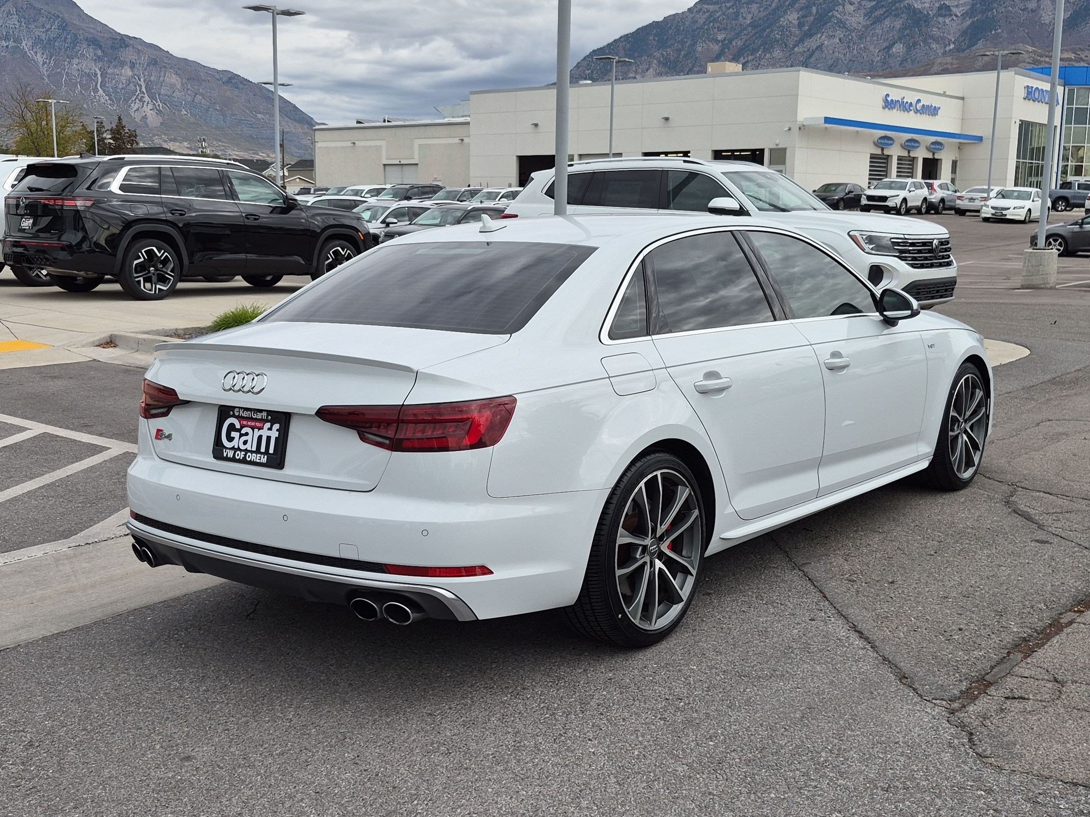 Used 2018 Glacier White Audi Premium Plus image 3