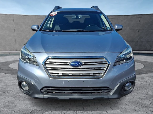 Used 2016 Silver Subaru 2.5i image 2