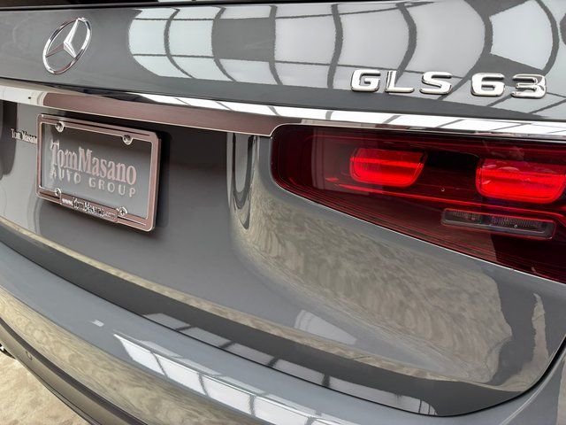 New 2026 MANUFAKTUR Silicon Grey Mercedes-Benz GLS 63 AMG® image 6
