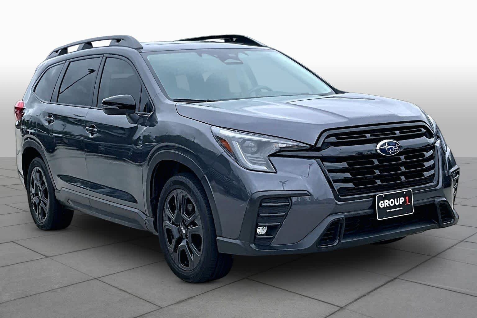 Used 2023 Magnetite Gray Metallic Subaru Onyx Edition image 3