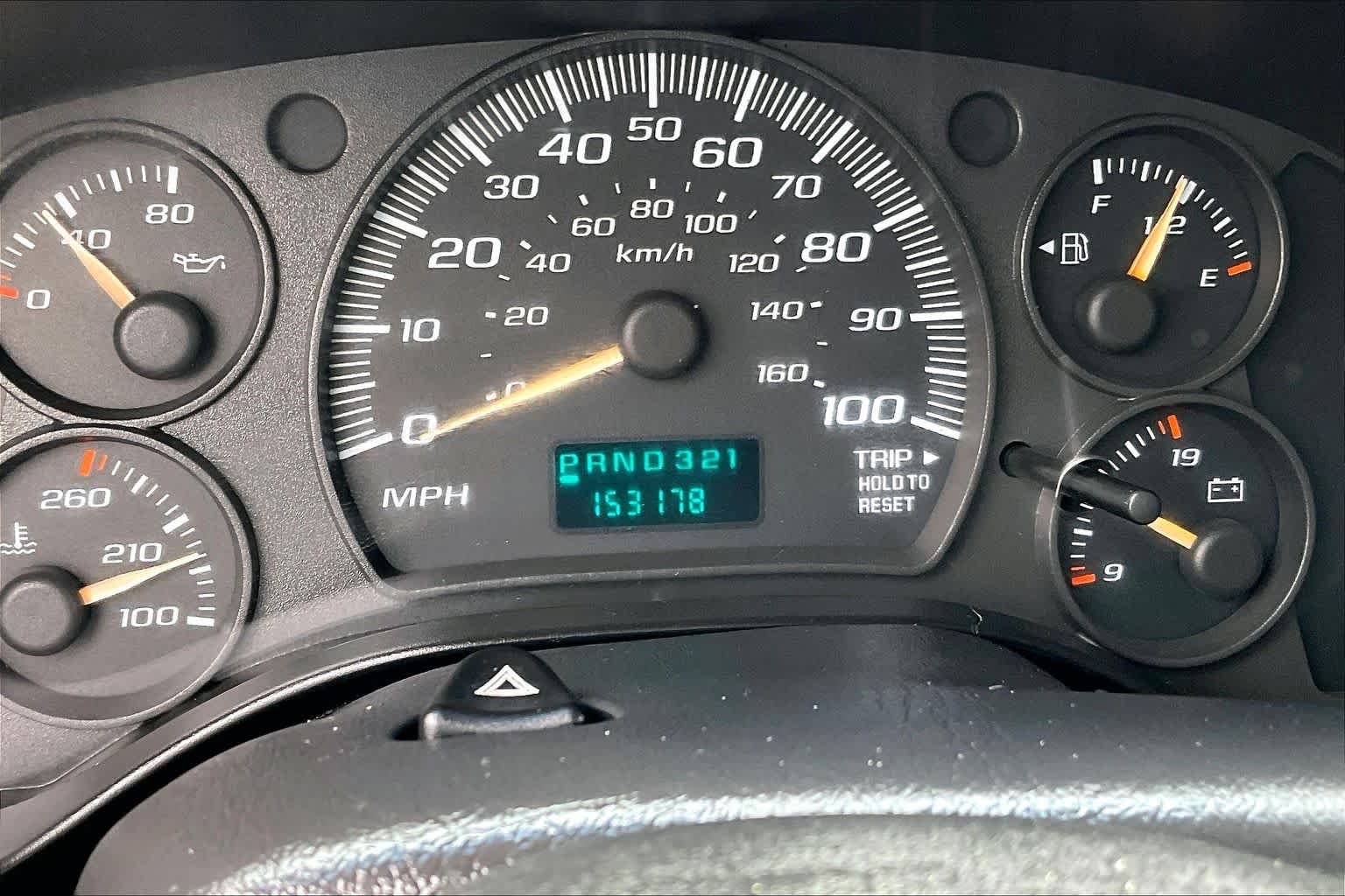 Used 2007 Summit White Chevrolet  image 22