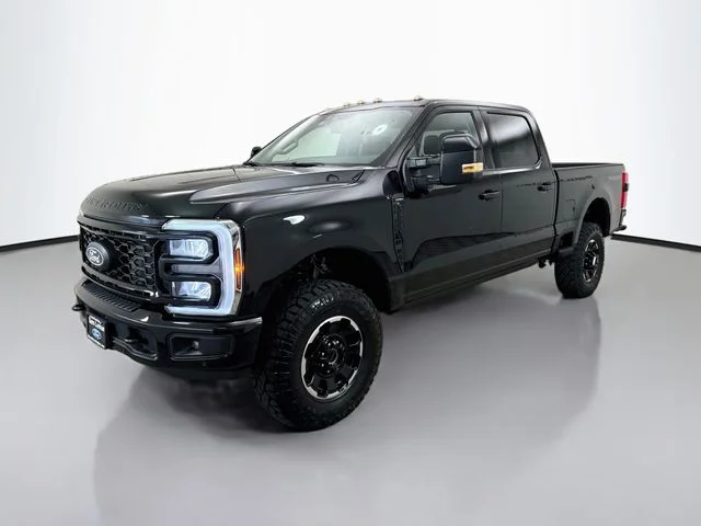 New 2027 Agate Black Metallic Ford F-250® Lariat® image 3