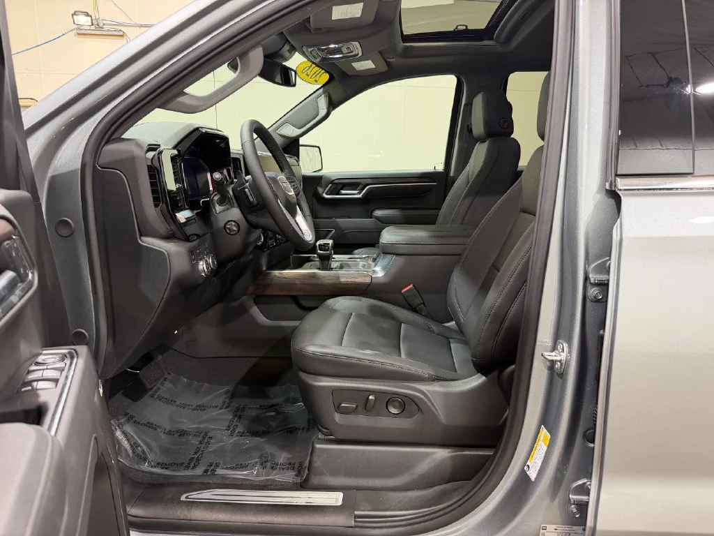 2026 GMC Sierra 1500 SLT - Photo 28