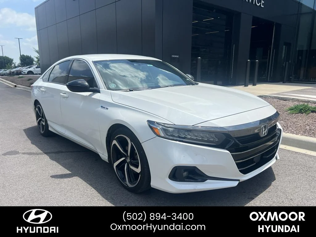 Used 2022 Platinum White Pearl Honda Sport image 1