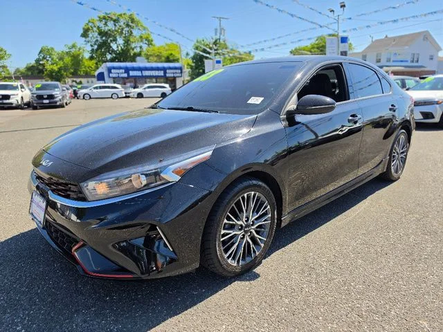 2023 Kia Forte GT-Line AT's photo