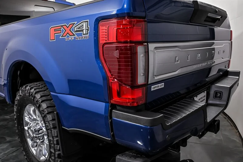 Used 2022 Atlas Blue Ford XL image 13
