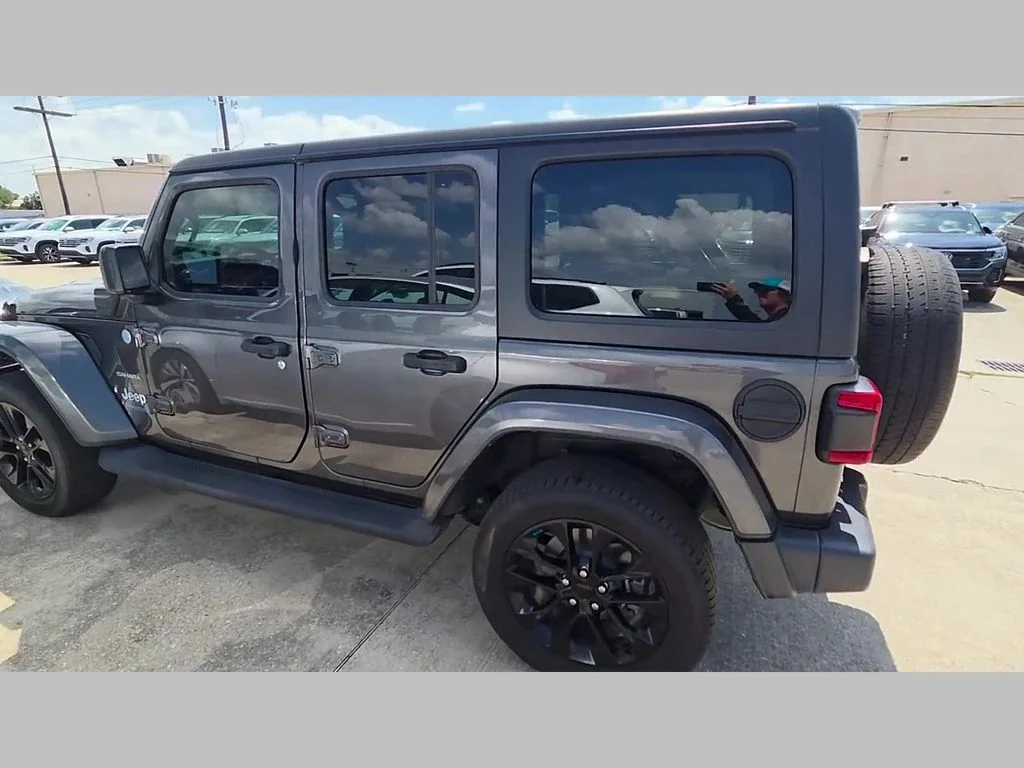 Certified Used 2022 Gray Jeep Unlimited Sahara 4xe image 40