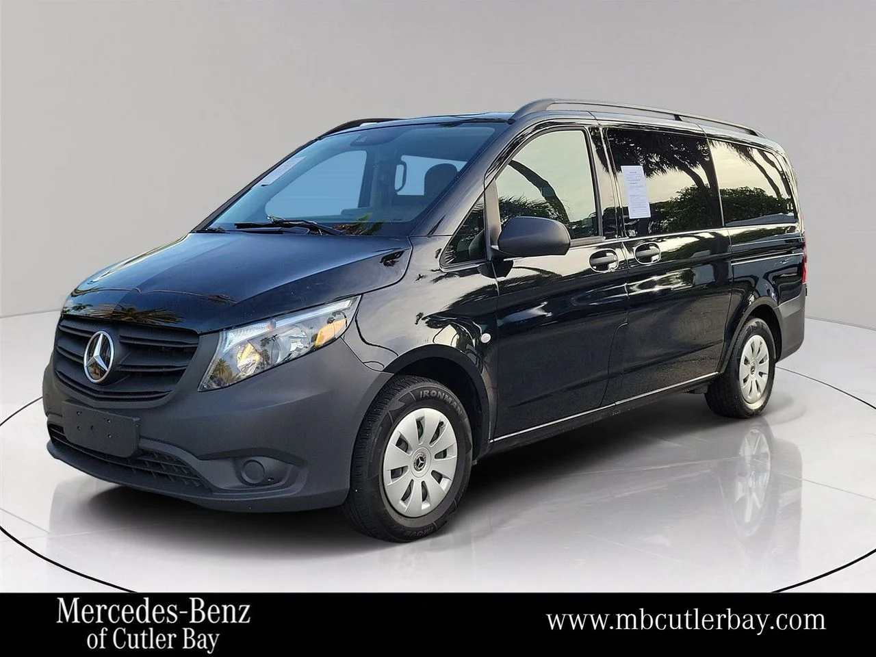Used 2023 Black Mercedes-Benz Passenger image 1