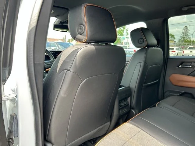 2023 GMC Canyon AT4 - Photo 18