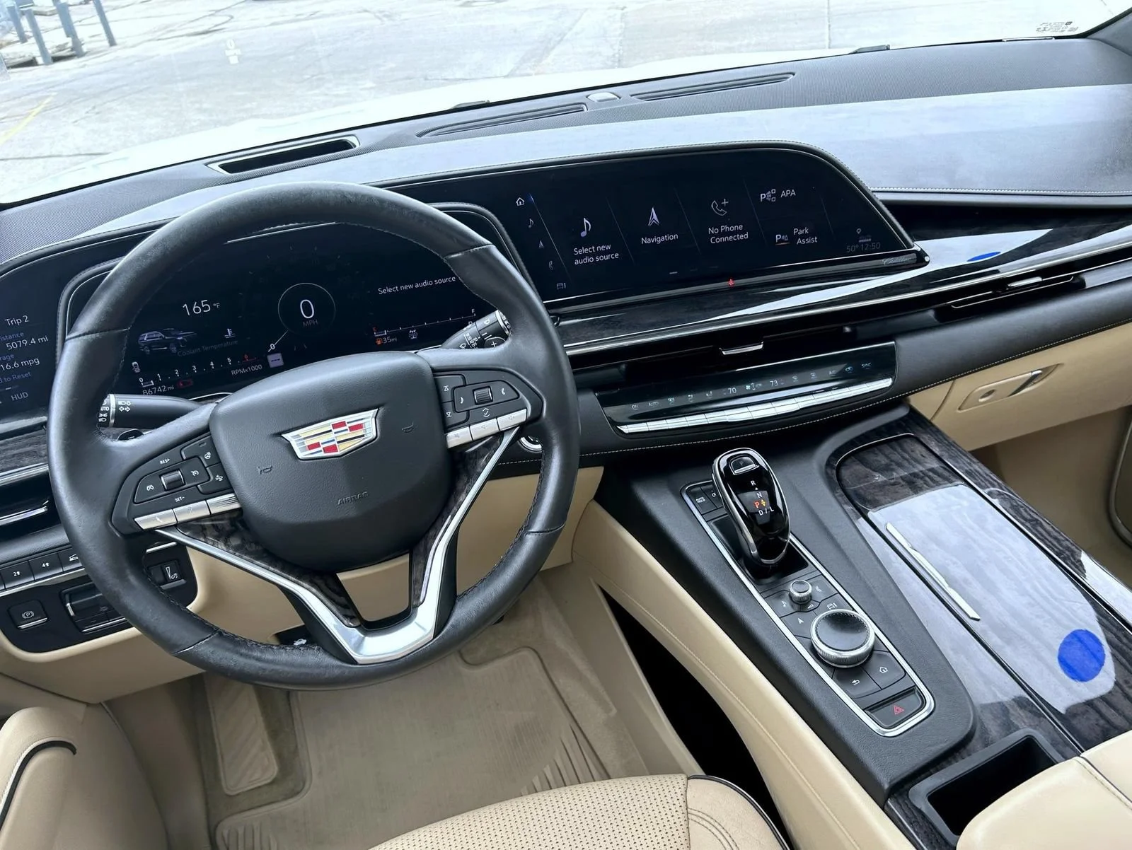 Used 2021 CRYSTAL WHITE TRICOAT Cadillac Premium Luxury image 16
