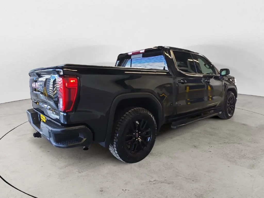 Used 2021 Black GMC Elevation image 8