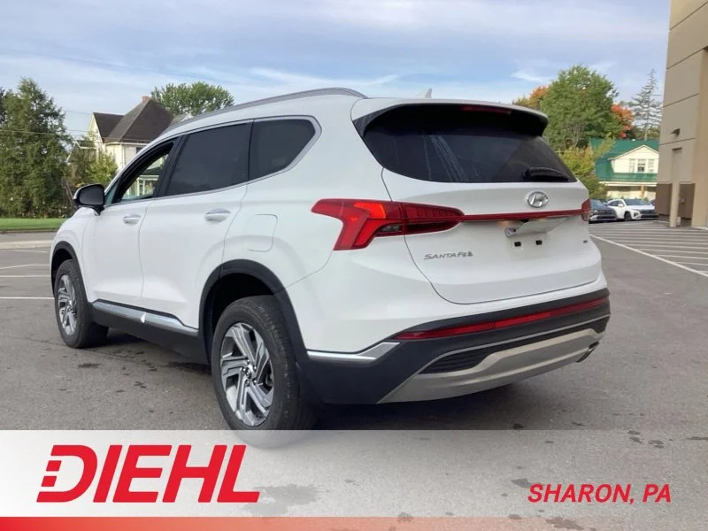 Used 2023 White Hyundai SEL image 5