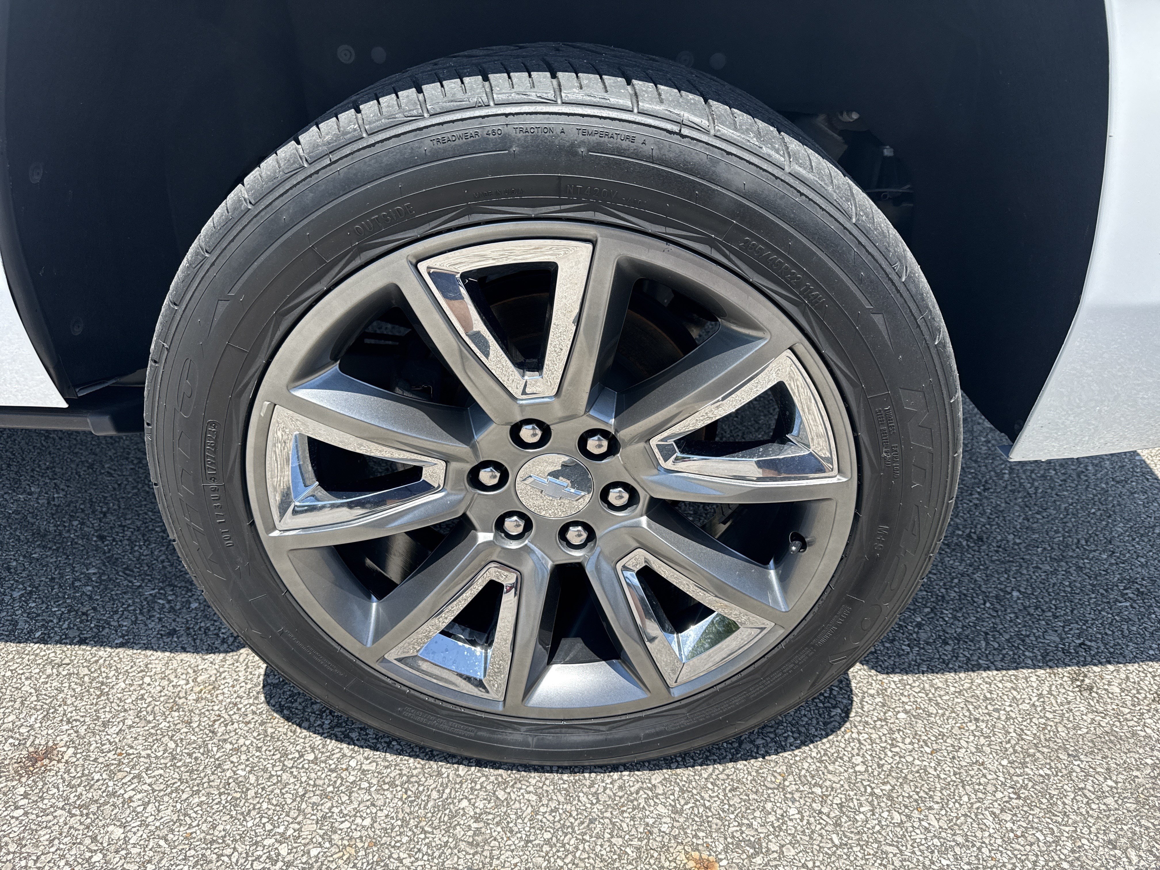 Used 2019 Summit White Chevrolet Premier image 20