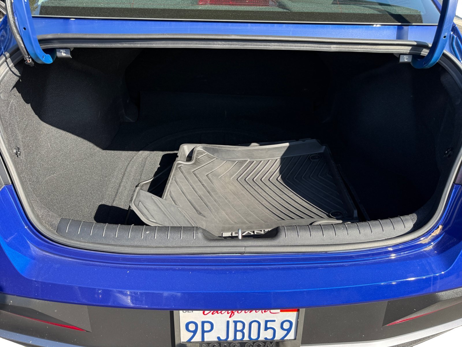 Used 2024 Intense Blue Hyundai SEL image 17