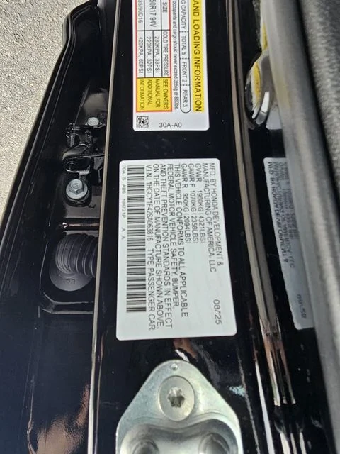 Certified Used 2025 Crystal Black Pearl Honda SE image 37