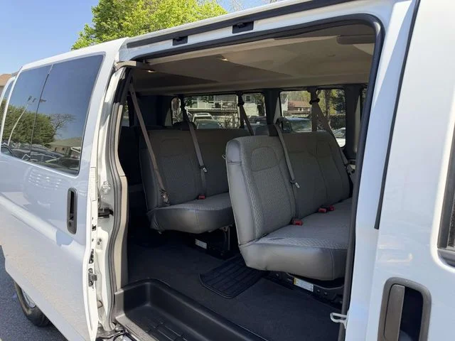 Used 2025 White GMC LT image 12