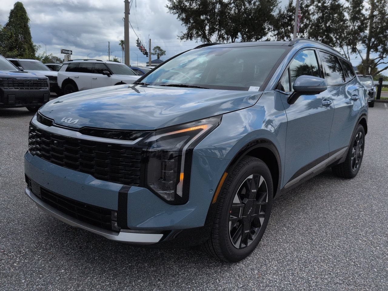New 2027 Heritage Blue Kia SX-Prestige image 9