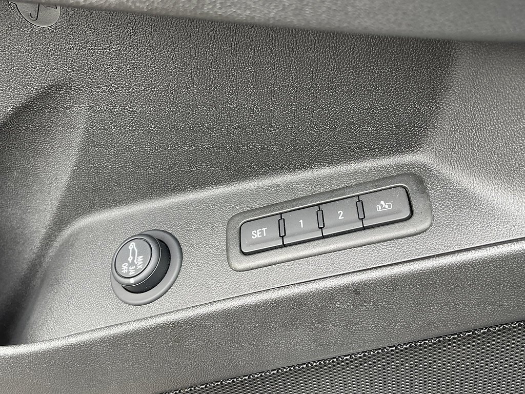 2024 Chevrolet Equinox Premier - Photo 32