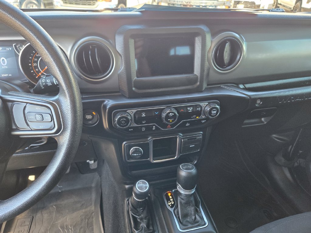 Used 2022 Black Jeep Unlimited Sport image 17