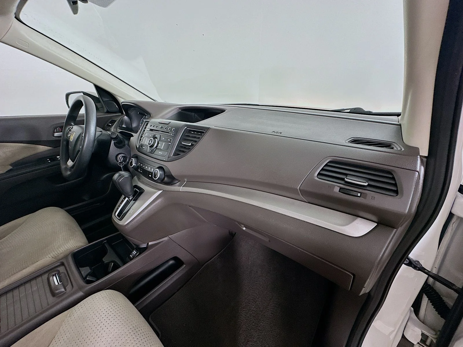 Used 2012 White Honda  image 42