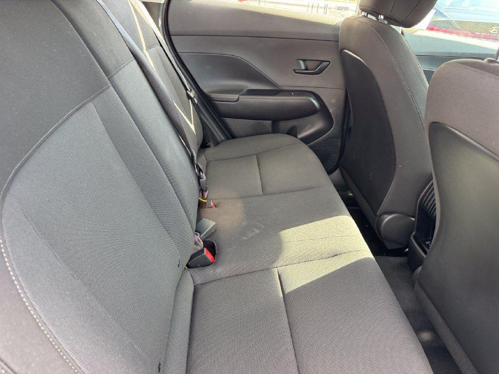 New 2027 Gray Hyundai SE FWD image 10