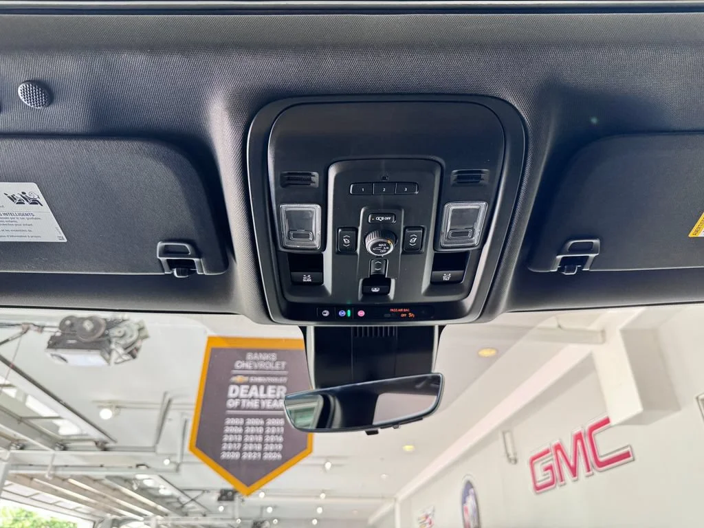 Used 2024 Summit White Chevrolet High Country image 31