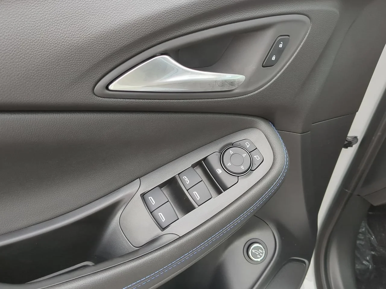 2026 Buick Encore GX Sport Touring - Photo 23
