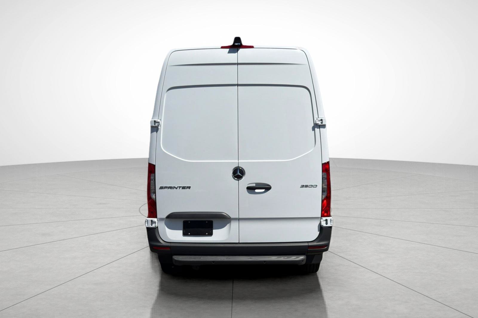 New 2026 Arctic White Mercedes-Benz Cargo 170 WB image 7