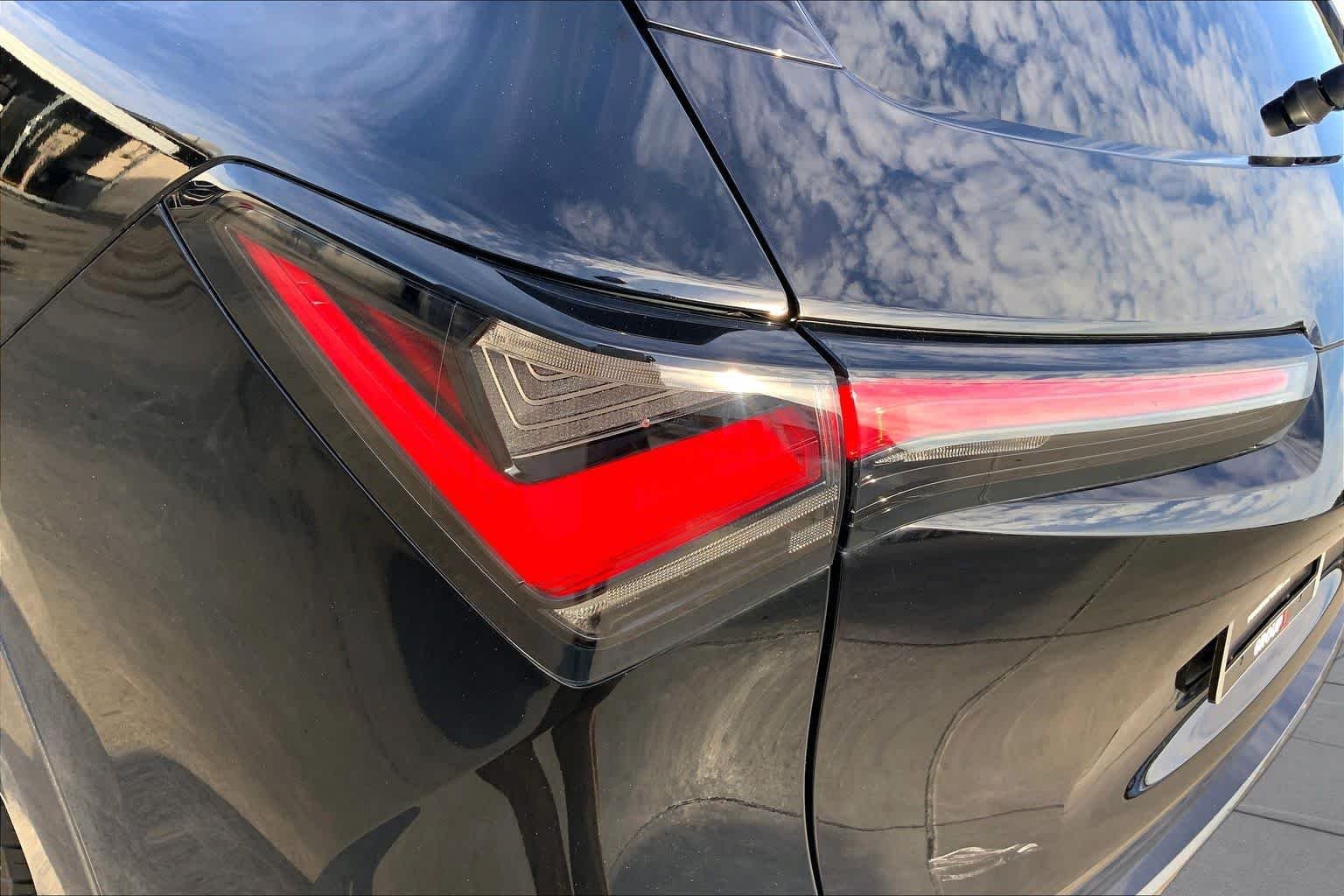 Certified Used 2025 Crystal Black Pearl Acura FWD image 29