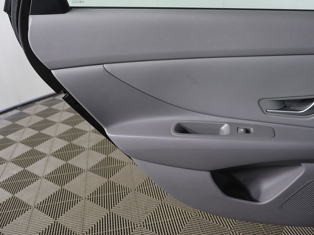 2024 Hyundai Elantra SEL - Photo 24