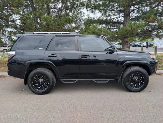 Used 2020 Midnight Black Metallic Toyota SR5 Premium image 2