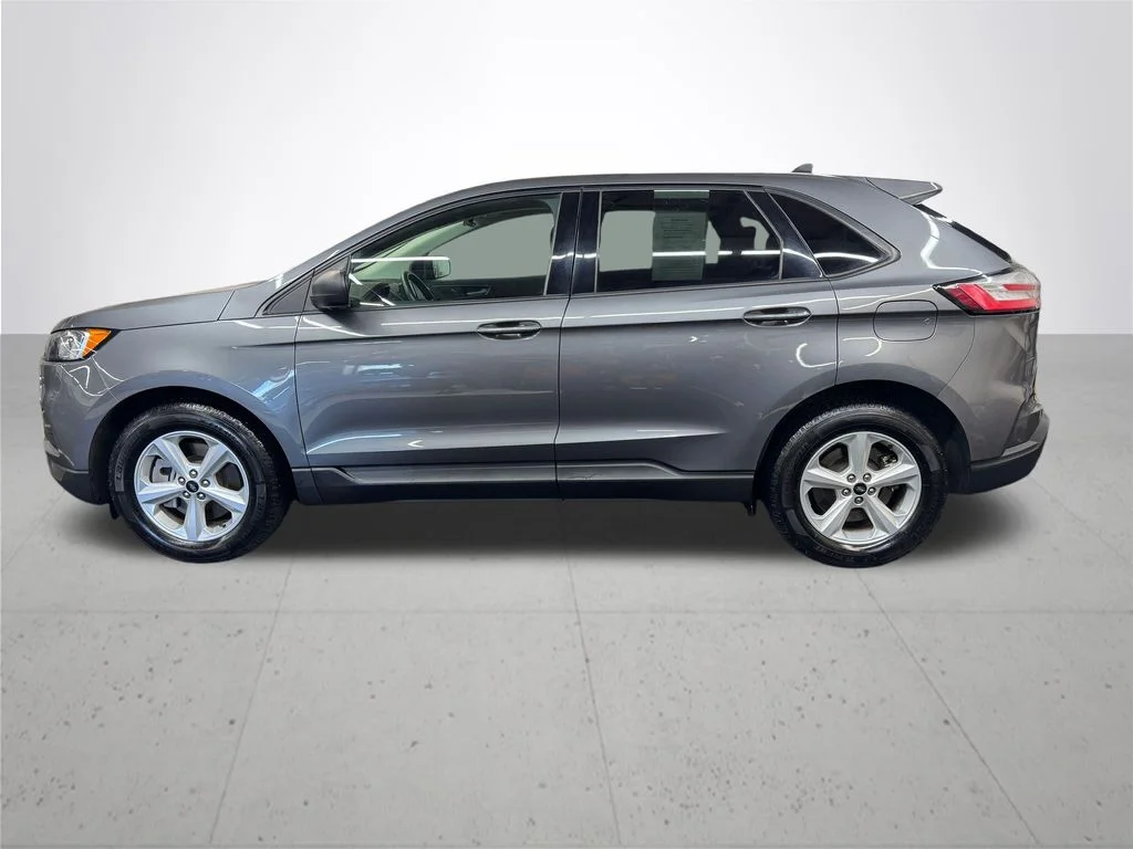 Used 2024 Gray Ford SE image 3