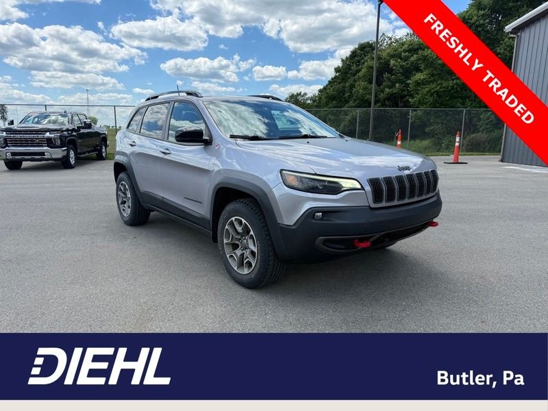 Used 2022 Silver Jeep Trailhawk image 1