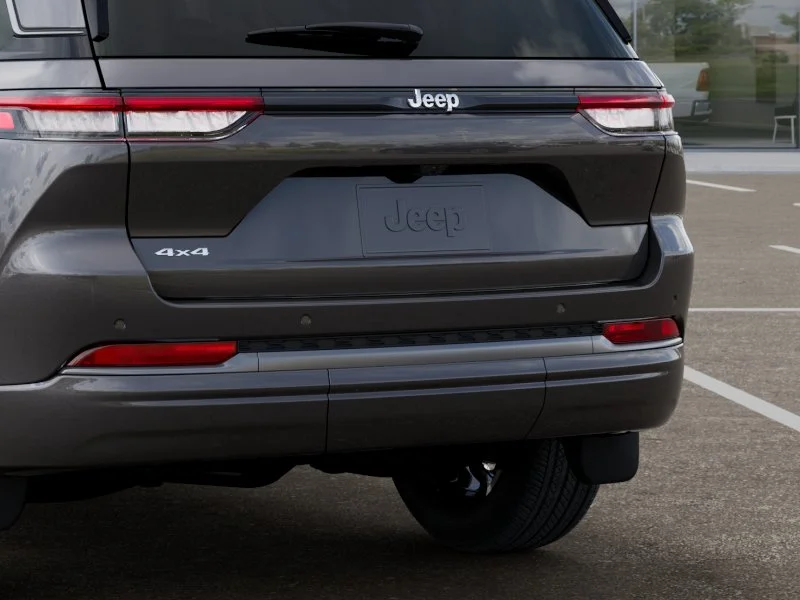 New 2026 Baltic Gray Metallic Clear-Coat Exterior Paint Jeep Limited Reserve image 41