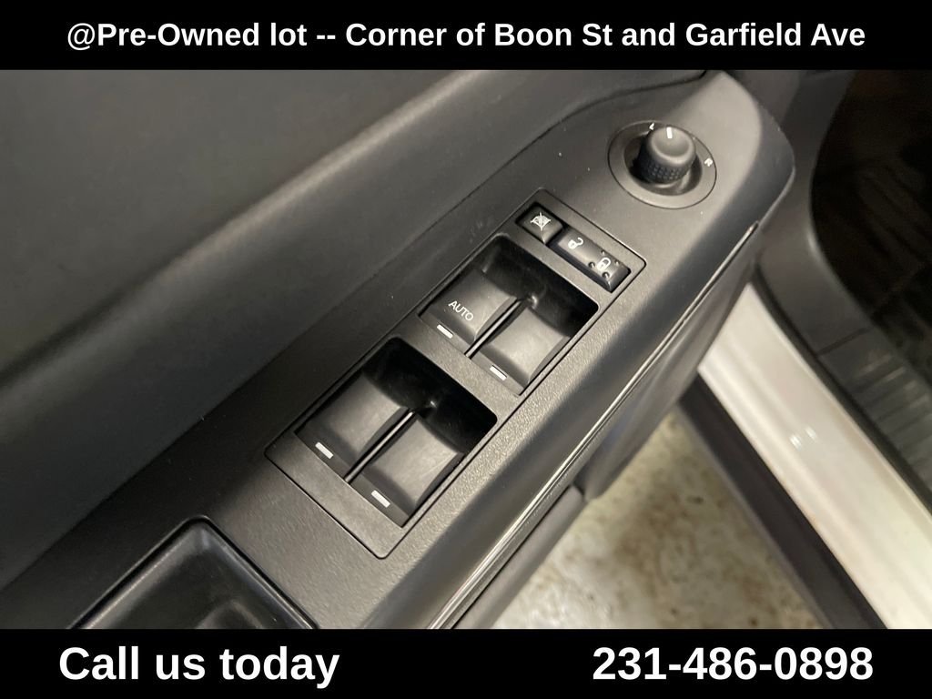 Used 2013 White Jeep Limited image 16