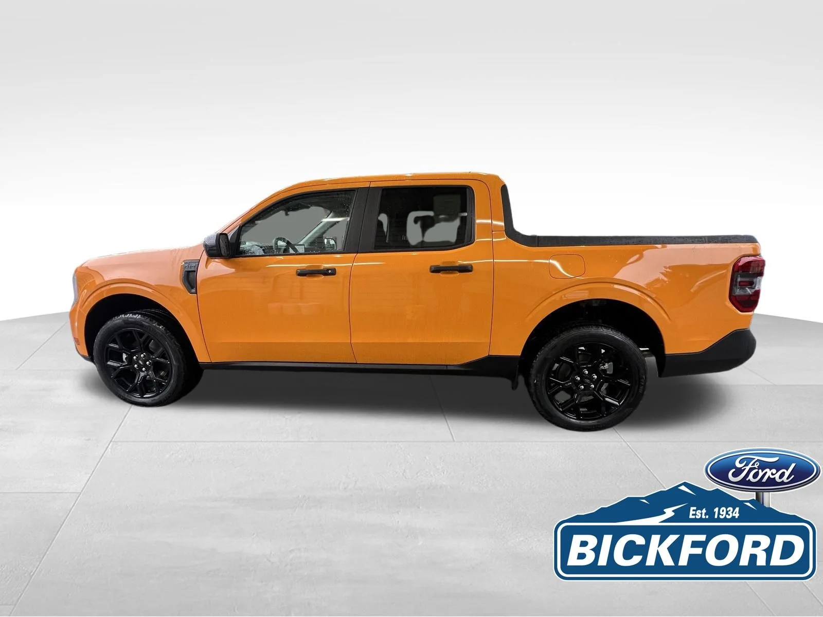 New 2026 Orange Ford XLT image 9