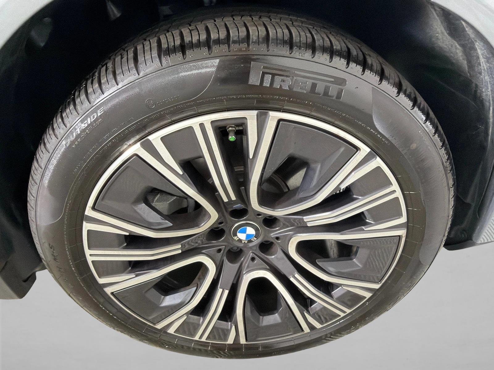 Used 2026 Skyscraper Grey Metallic BMW 30 xDrive image 13
