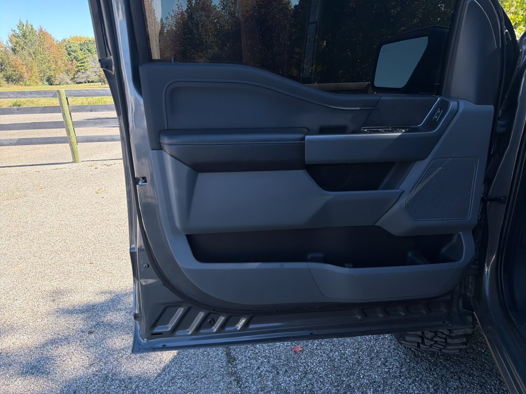 Used 2025 Gray Ford XLT image 13