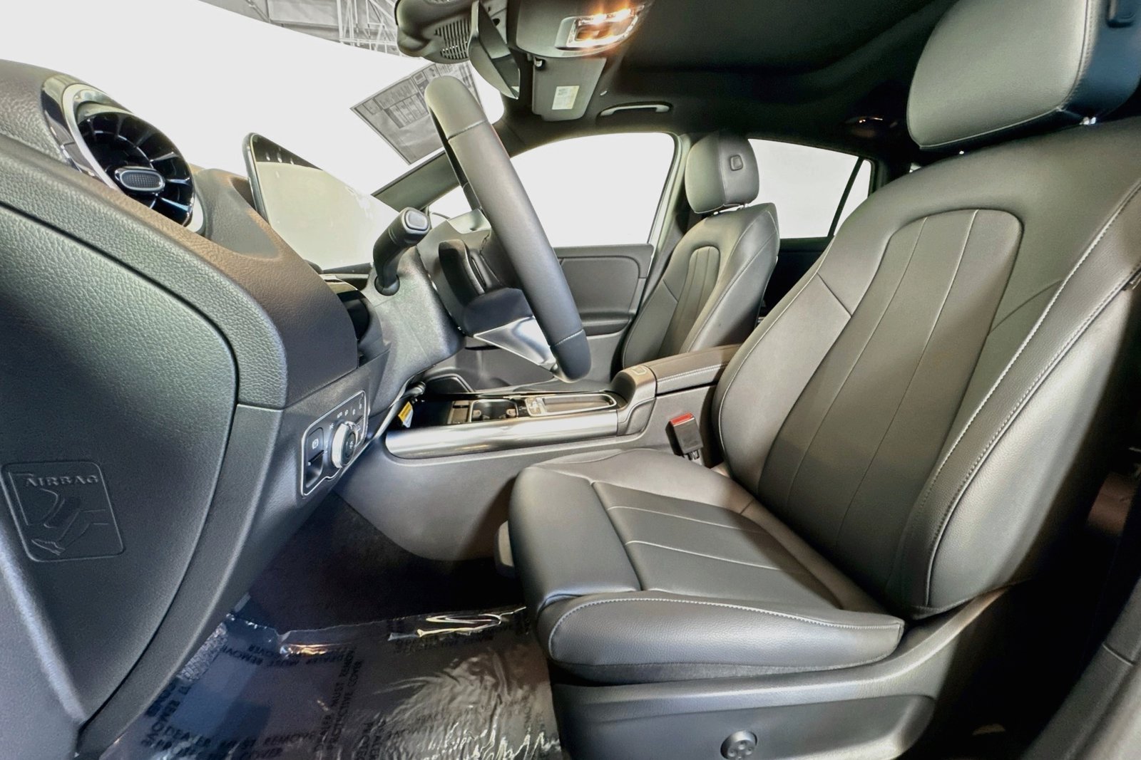 New 2026 Cirrus Silver Metallic Mercedes-Benz GLA 250 image 18