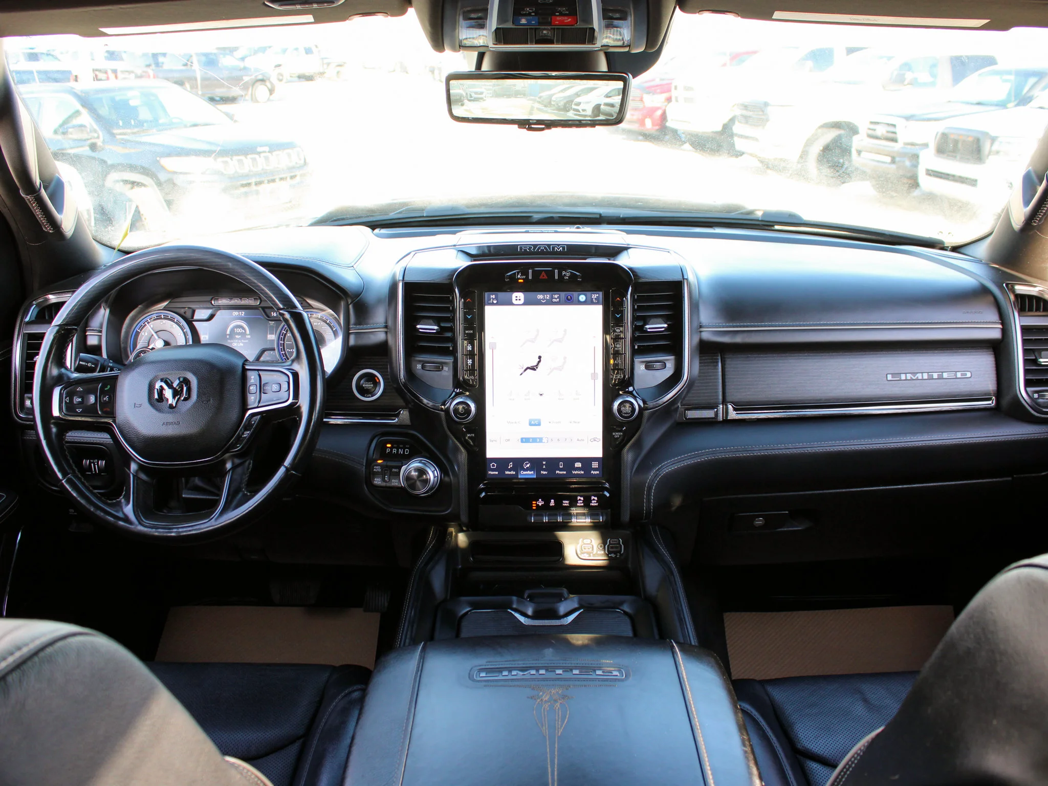 Used 2022 Grey RAM Limited * No Accidents | HEMI V8 | LOADED | ENVY Wheels | Head-Up Display | Night Edition image 4