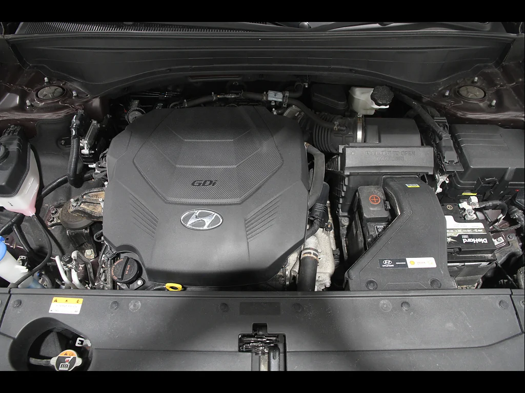 Used 2024 Sierra Burgundy Hyundai Calligraphy image 23
